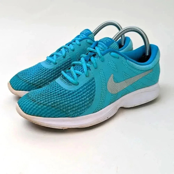 Nike Revolution 4 - 6.5 - Picture 1 of 9